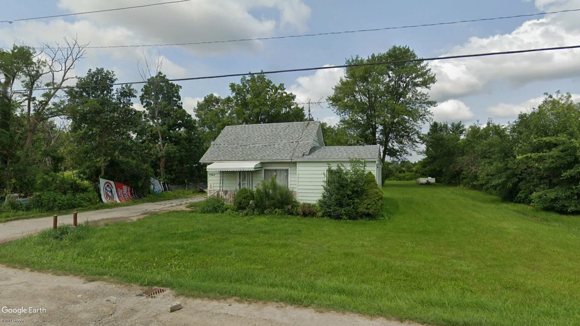 Tax sale property at 7862 Howard Ave, Amherstburg - Photo 4