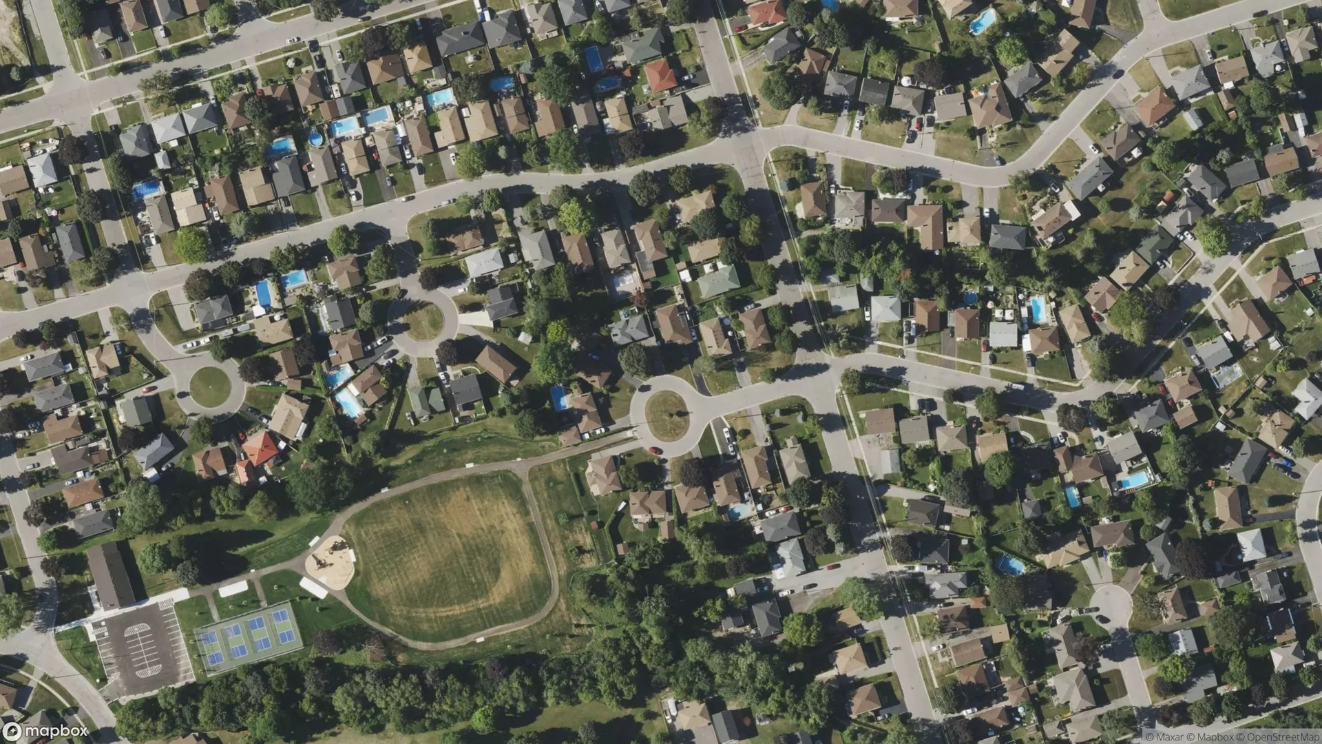 Tax sale property at , Oshawa - Photo 2