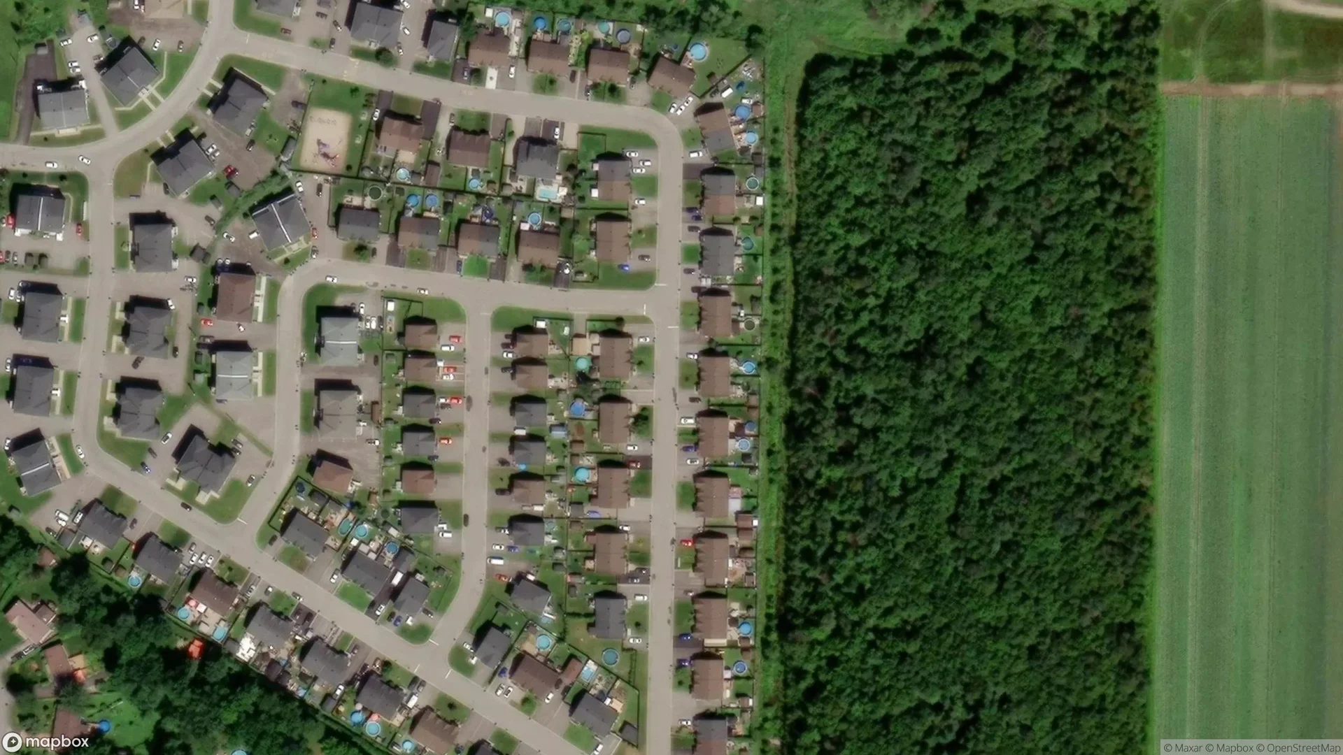 Tax sale property at , Saint-Lin-Laurentides - Photo 2