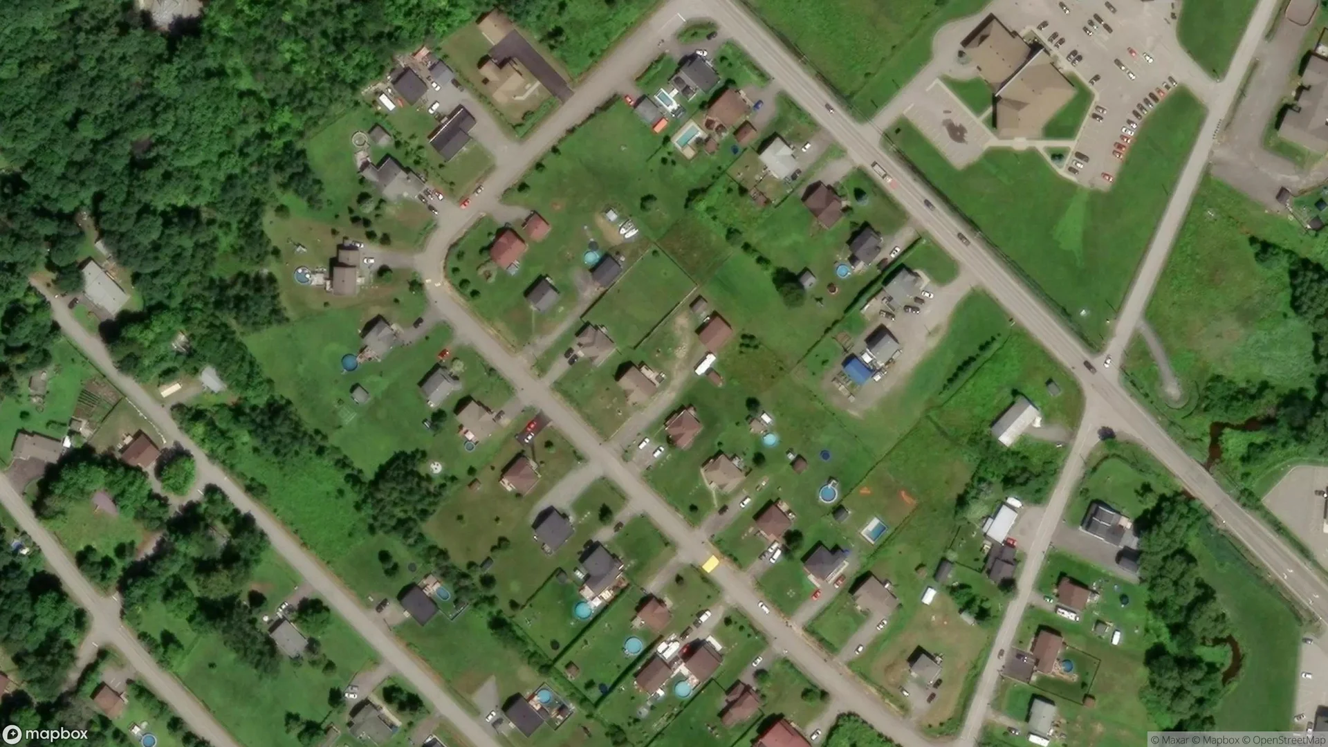 Tax sale property at , Saint-Lin-Laurentides - Photo 2