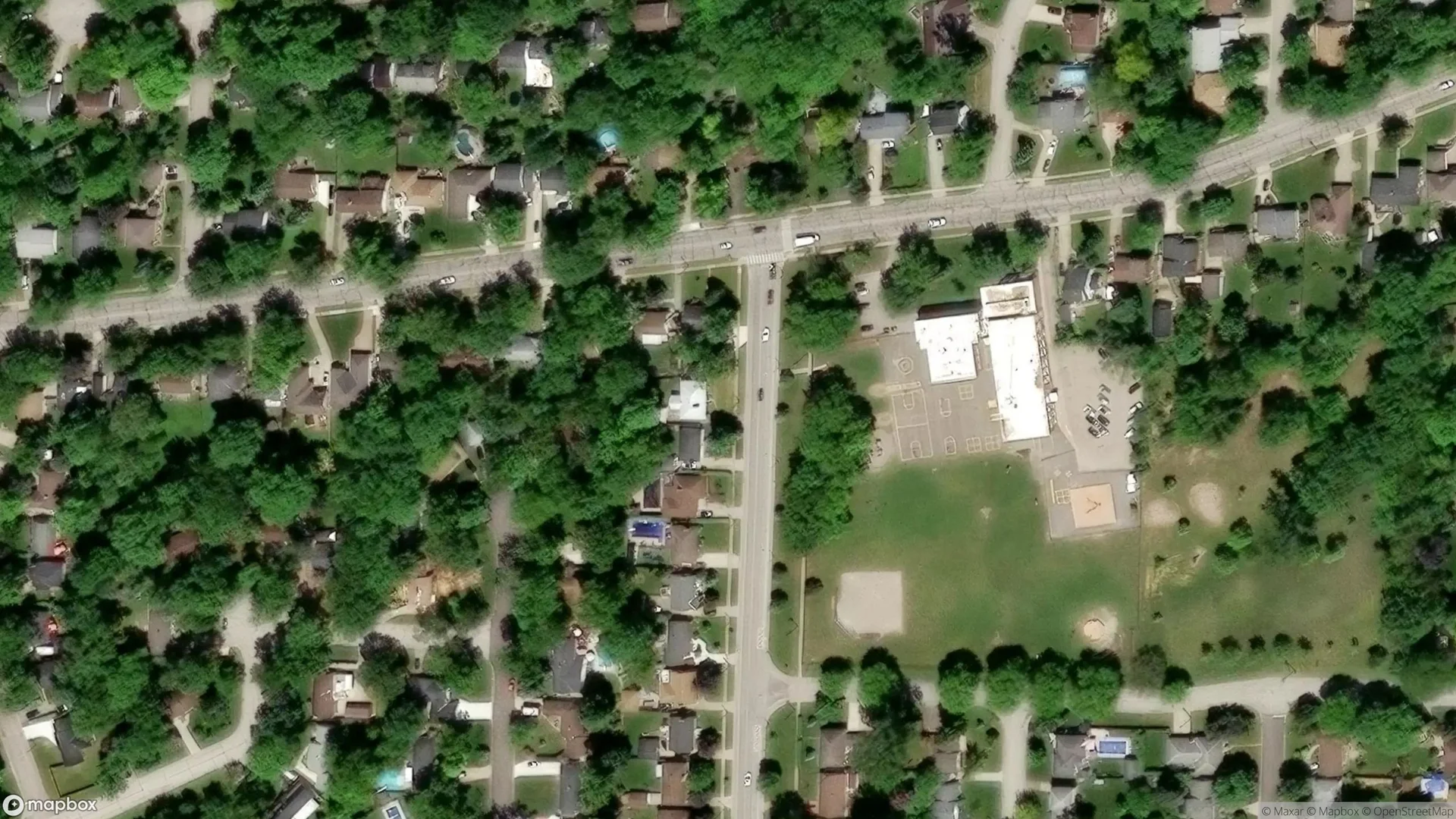 Tax sale property at 1603 Indian Road North, Sarnia, ON  N7V 4E1, Sarnia - Photo 2