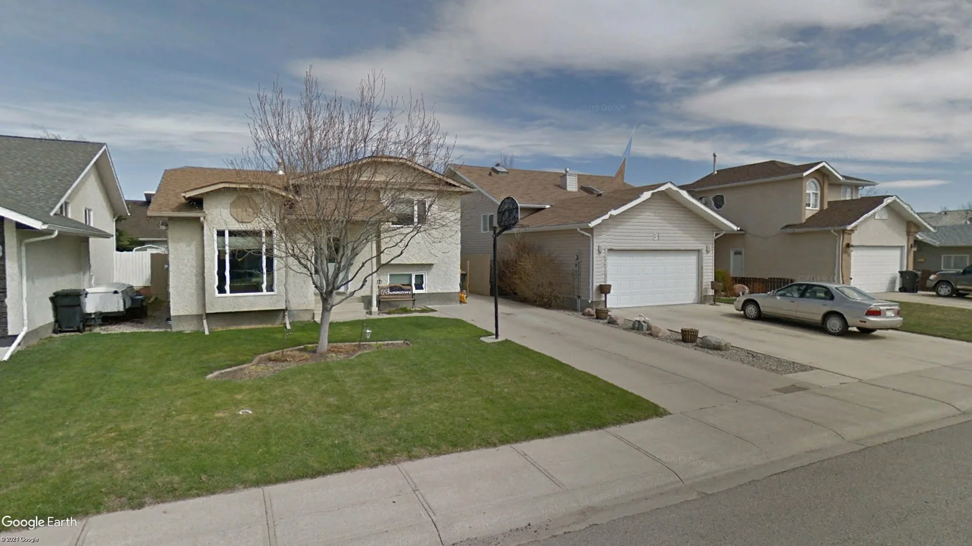 Tax sale property at 31 LAKHOTA CRES W, Lethbridge - Photo 4