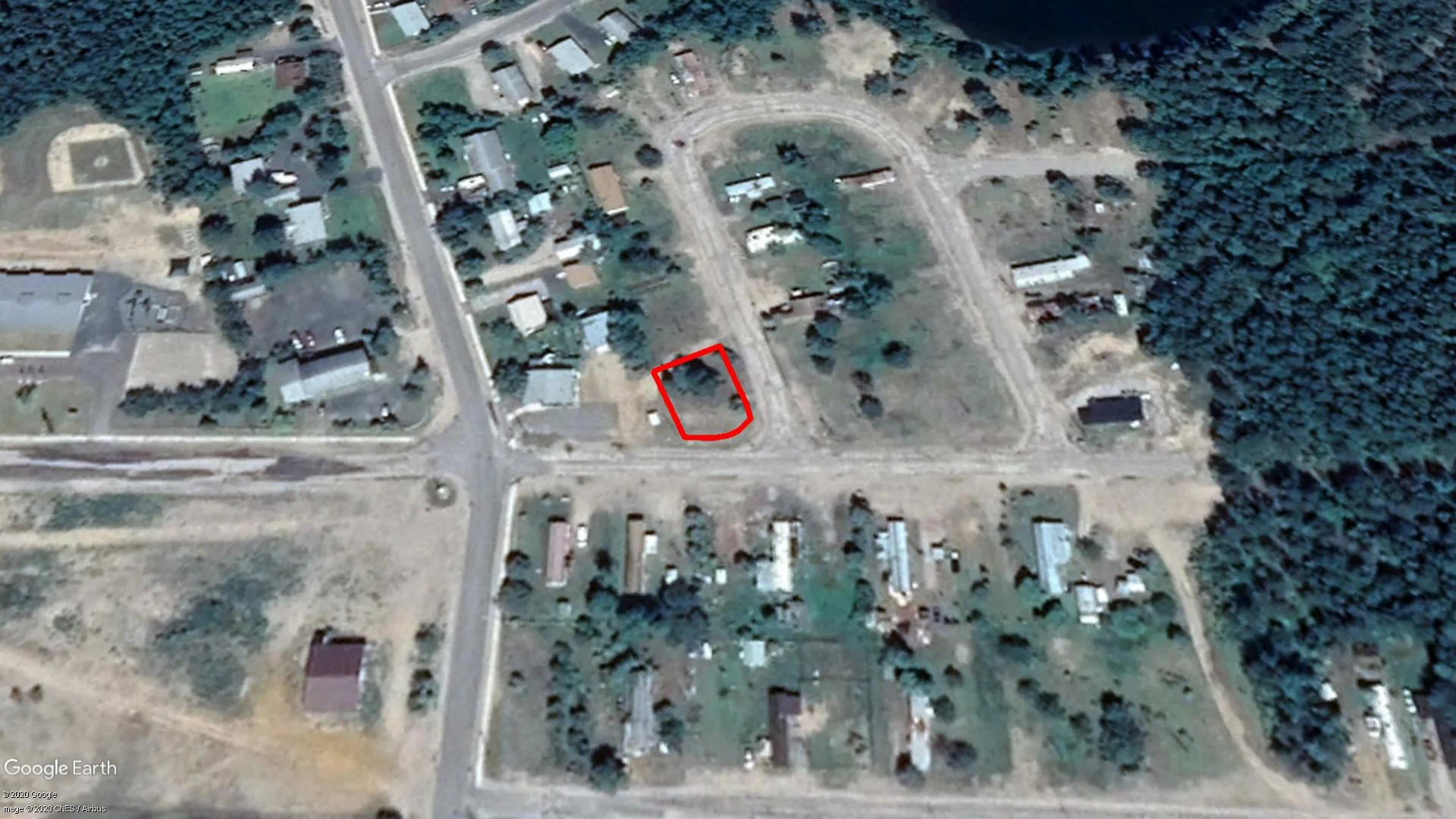 Tax sale property at 100 Robinson Crescent, Ignace - Photo 2