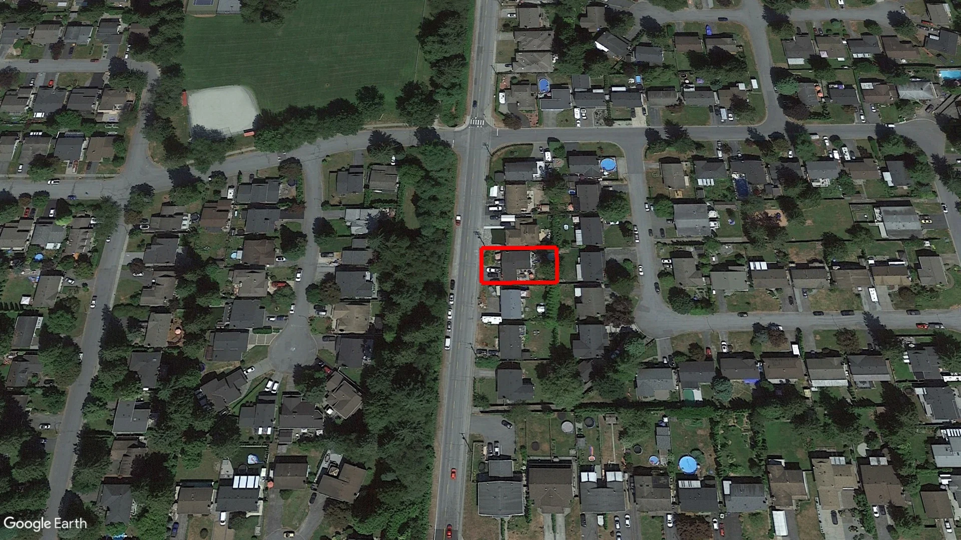 3374 CEDAR DR PORT COQUITLAM V3B 3C5