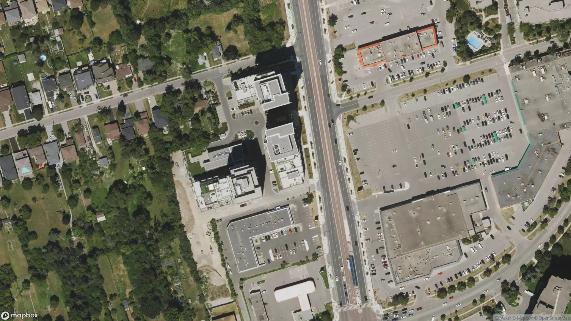 Tax sale property at 9600 Yonge St, Richmond Hill, Richmond Hill - Photo 2