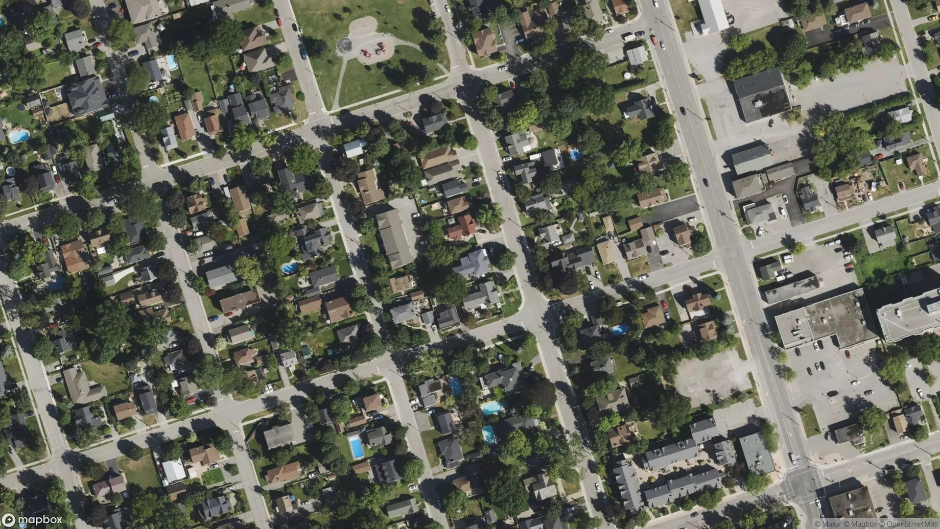 Tax sale property at 302 Byron St N, Whitby, Whitby - Photo 2