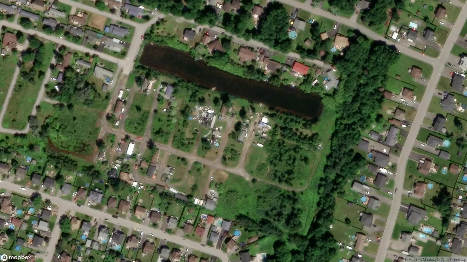 Tax sale property at , Saint-Lin-Laurentides - Photo 2
