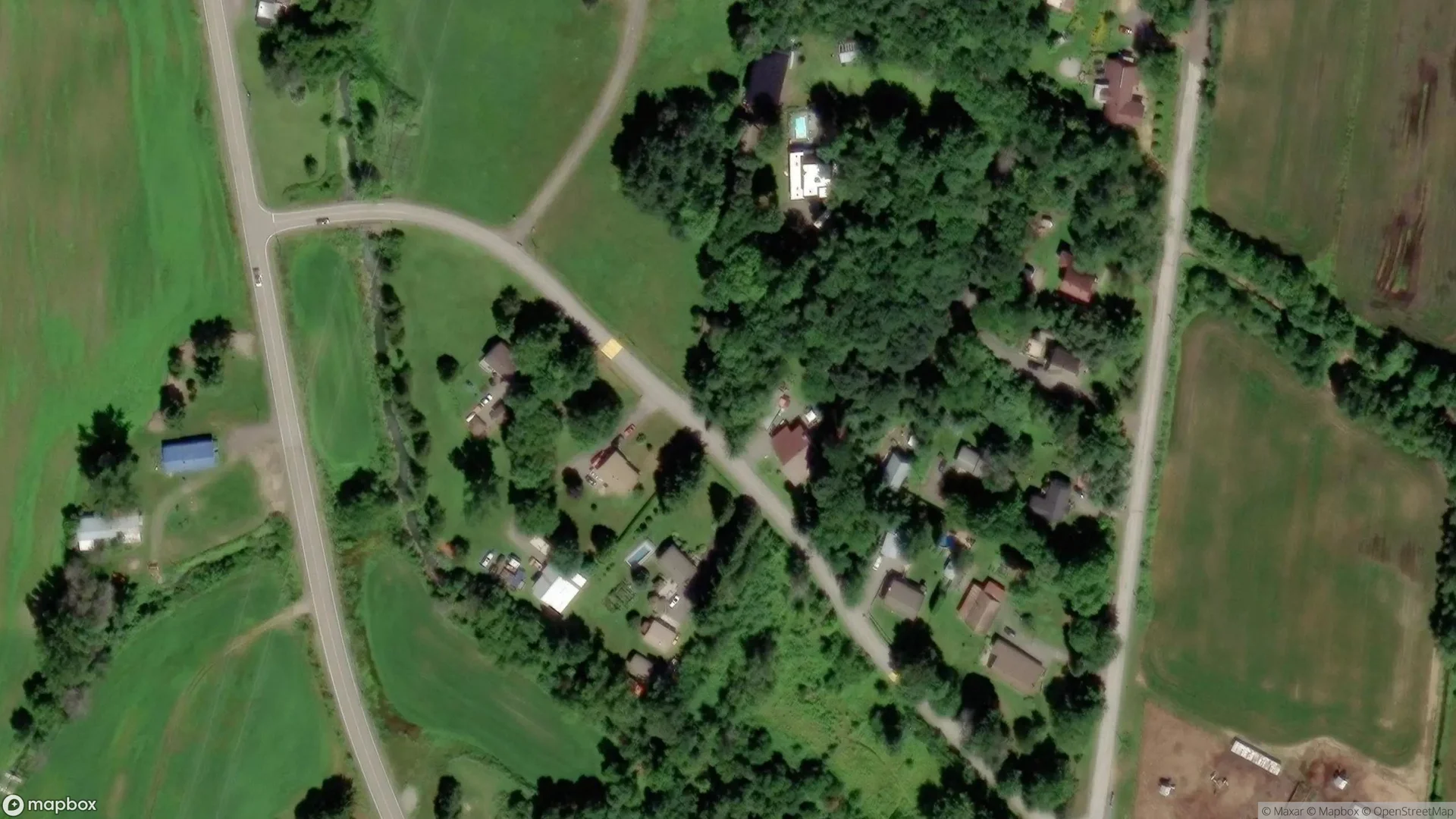 Tax sale property at 940 CHEMIN AUBRY, SAINTE-MARIE-SALOME, J0K 2Z0, SAINTE-MARIE-SALOME - Photo 2