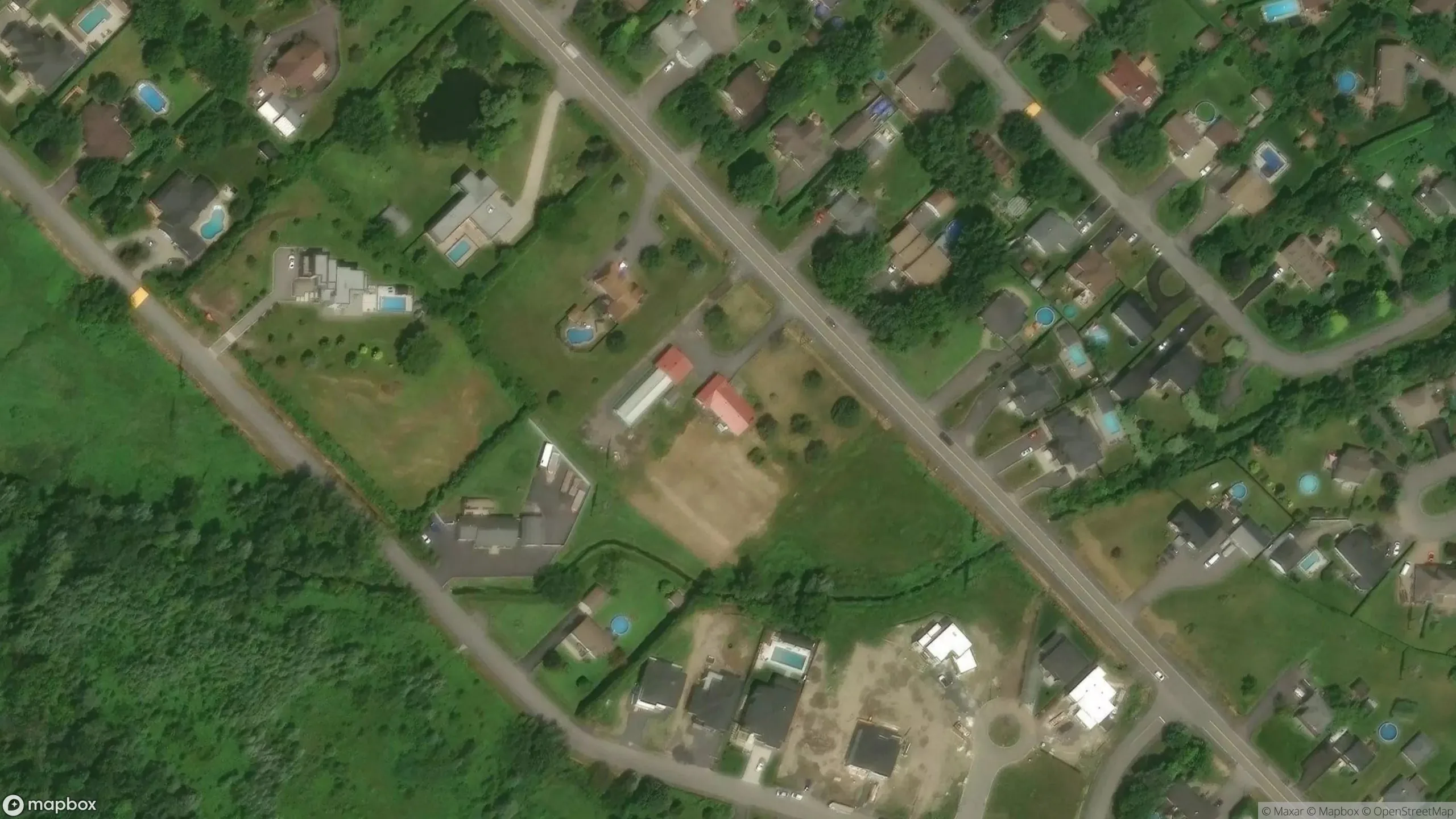 Tax sale property at , Ville de Carignan - Photo 2