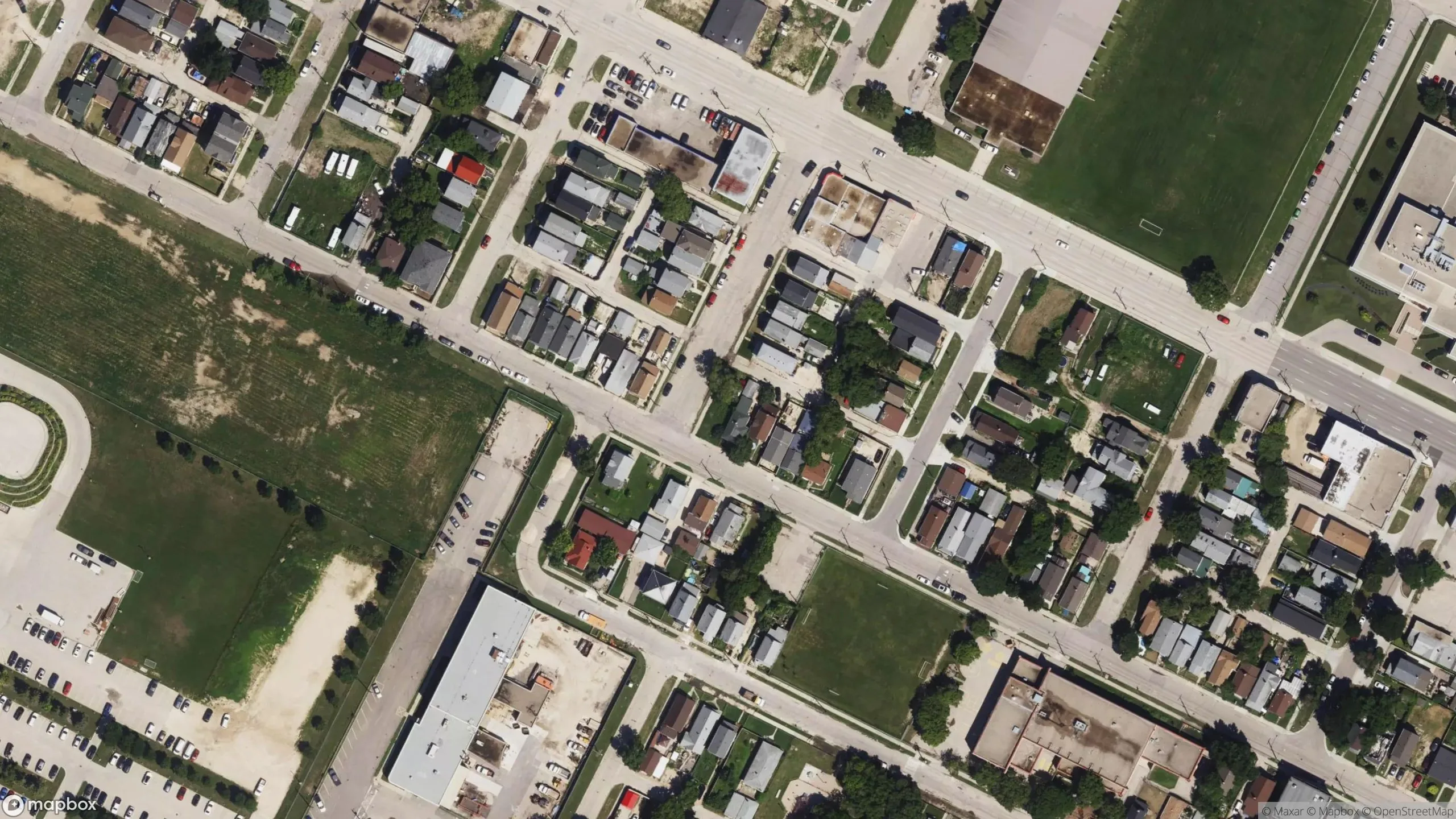Tax sale property at , Winnipeg - Photo 2