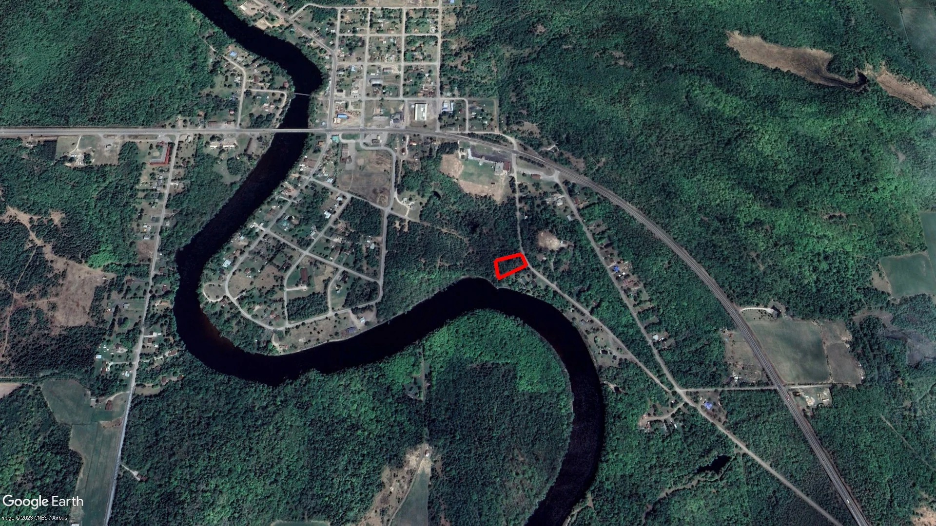 Tax sale property at 4 Glen St, Iron Bridge, Huron Shores - Photo 3