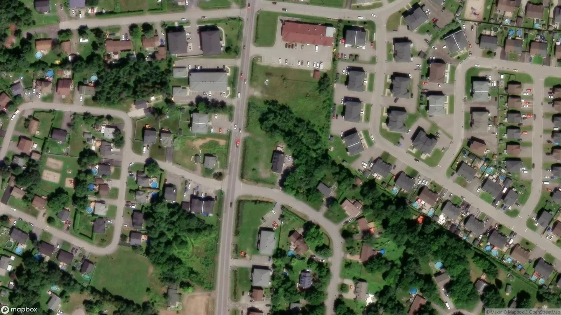 Tax sale property at , Saint-Lin-Laurentides - Photo 2