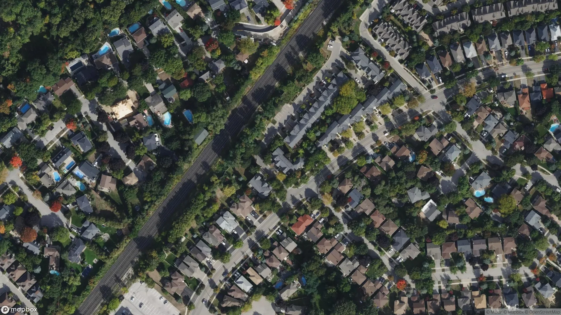 Tax sale property at 1100 Queen Street West, Mississauga, ON  L5H 4J4, Mississauga - Photo 2