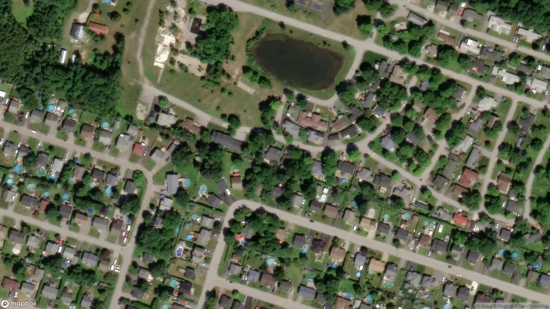 Tax sale property at , Saint-Lin-Laurentides - Photo 2