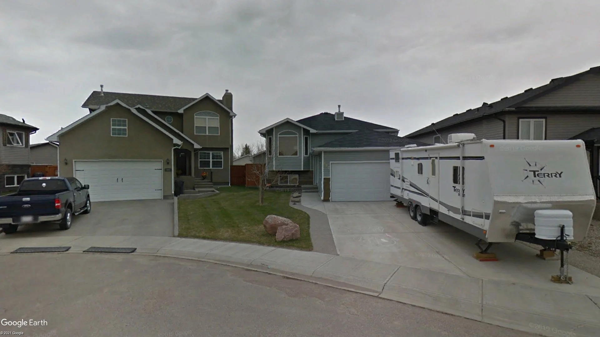 Tax sale property at 607 ABERDEEN CRES W, Lethbridge - Photo 3