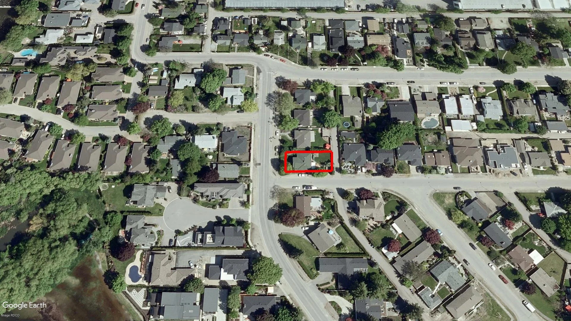 Tax sale property at 2395 ABBOTT ST KELOWNA V1Y 1E7, Kelowna - Photo 2