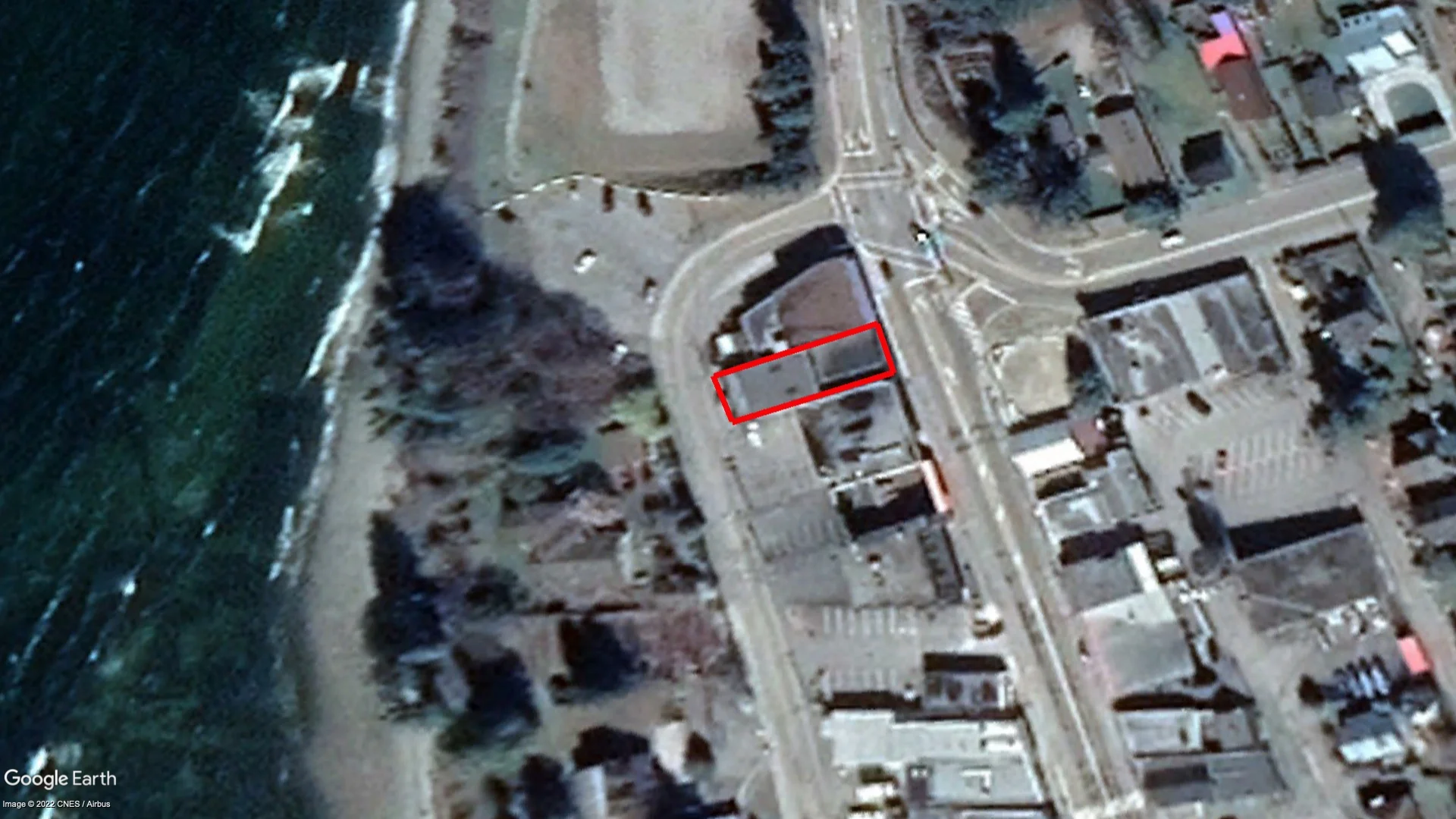 4735 MARINE AVE POWELL RIVER V8A 2L2
