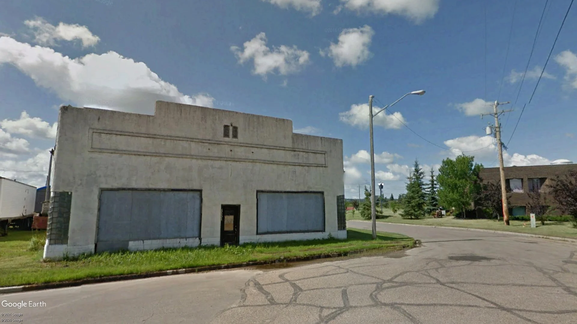 Tax sale property at 5131-48 Avenue, Lamont - Photo 2